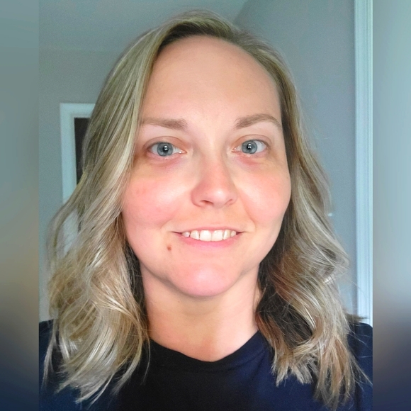 Meet your Posher, Ann - Picture 2 of 2